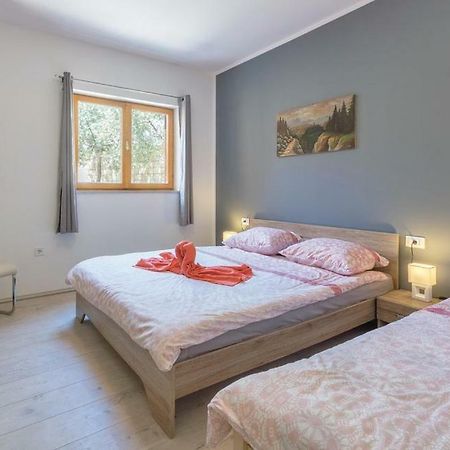 Apartments Klaudija プーラ エクステリア 写真