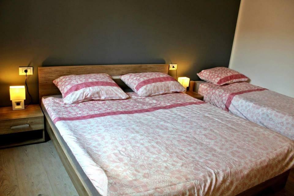 Apartments Klaudija プーラ エクステリア 写真