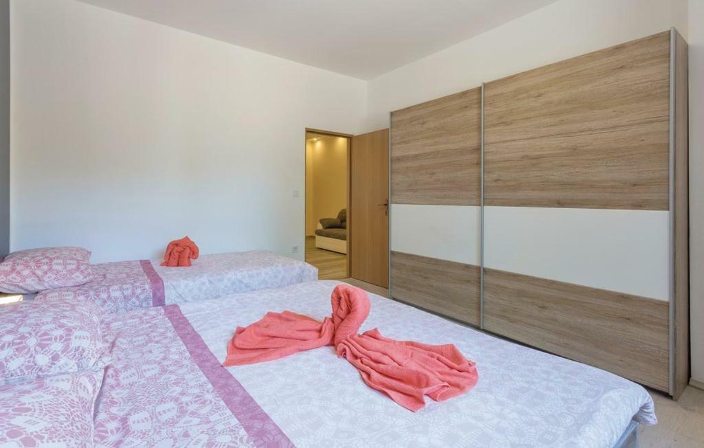Apartments Klaudija プーラ エクステリア 写真