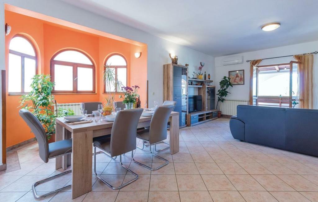 Apartments Klaudija プーラ エクステリア 写真
